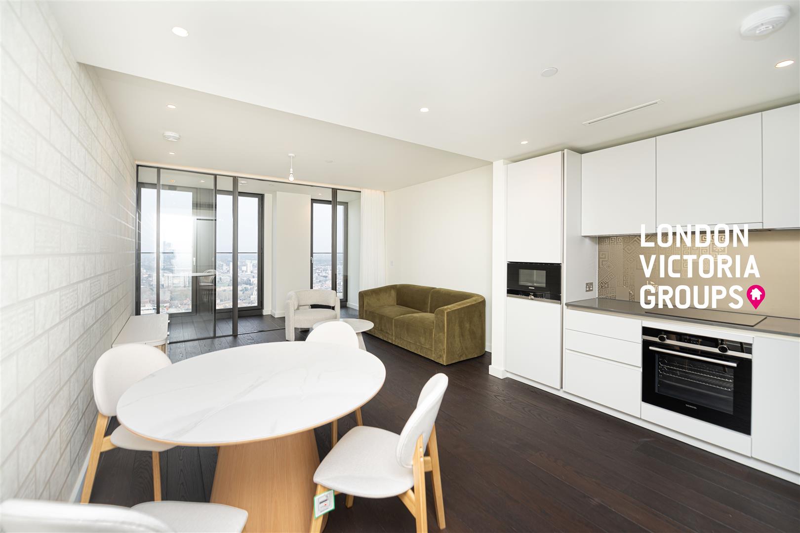 2 bed property in 67 Bondway, London